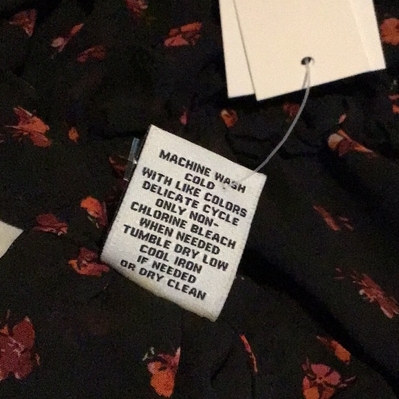 NWT Evie Black W/Dark Red Roses Sleeveless Dress - Picture 10 of 10